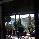 Niky\'S Cottage